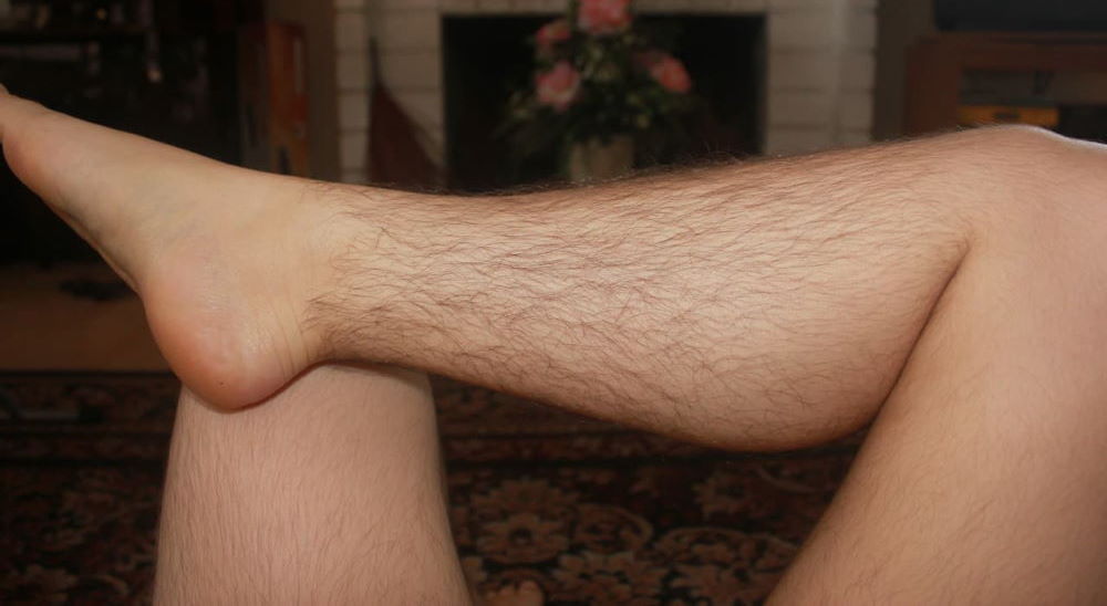Почему женщины должны брить ноги а мужчины нет